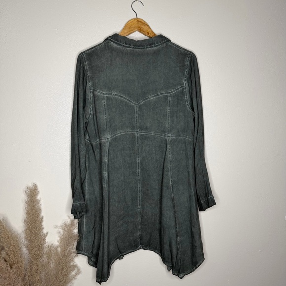 Soft Surroundings | Heavenly Soft Pigment Wash Button Down Shirt in Olive Green - Picture 4 of 9